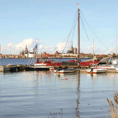 Prázdninový dům 15 Altefähr